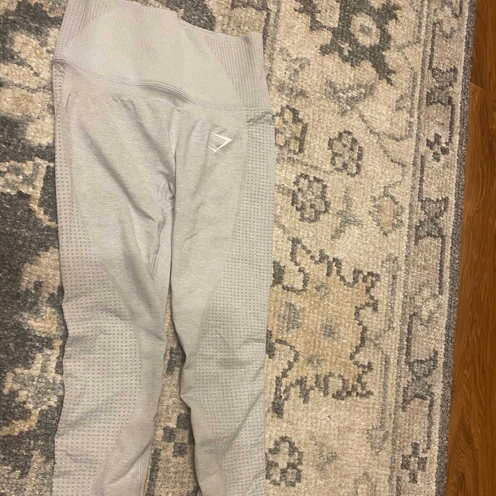 Vital Boost seamless gym shark leggings